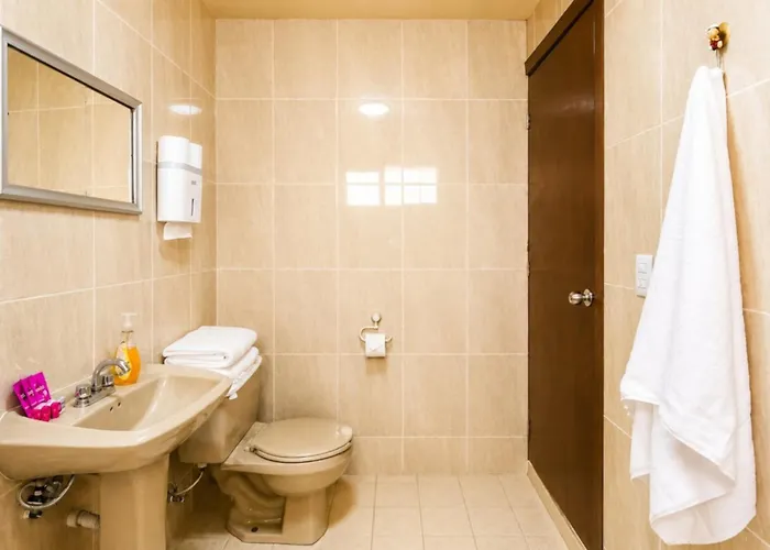 Habitación en casa particular Cozy Bedroom At 5 Min Airport T1 & T2 México DF